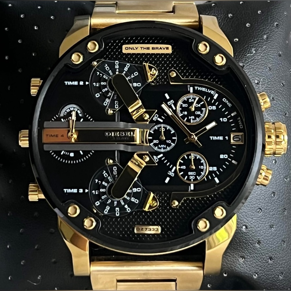 DZ7333 - Diesel Men’s Mr. Daddy 2.0 Gold-Tone Chronograph Watch